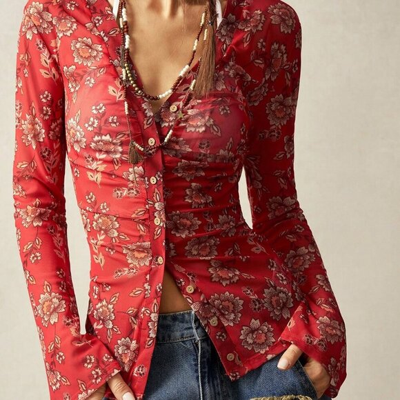 Red Casual Women's Boho Lace V-Neck Flared Sleeve Blouse - Picture 2 of 8